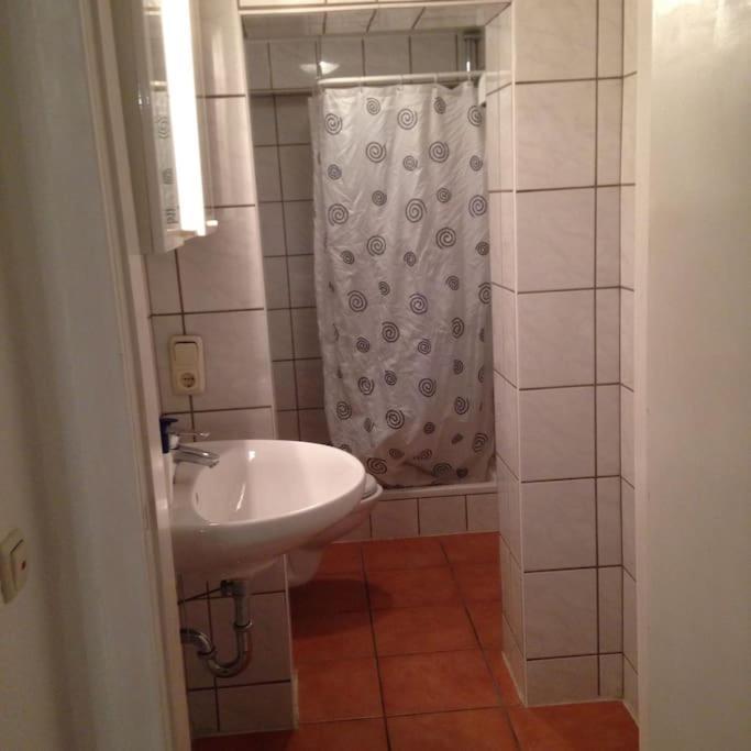 Apartment Schoene 2-zimmer In *