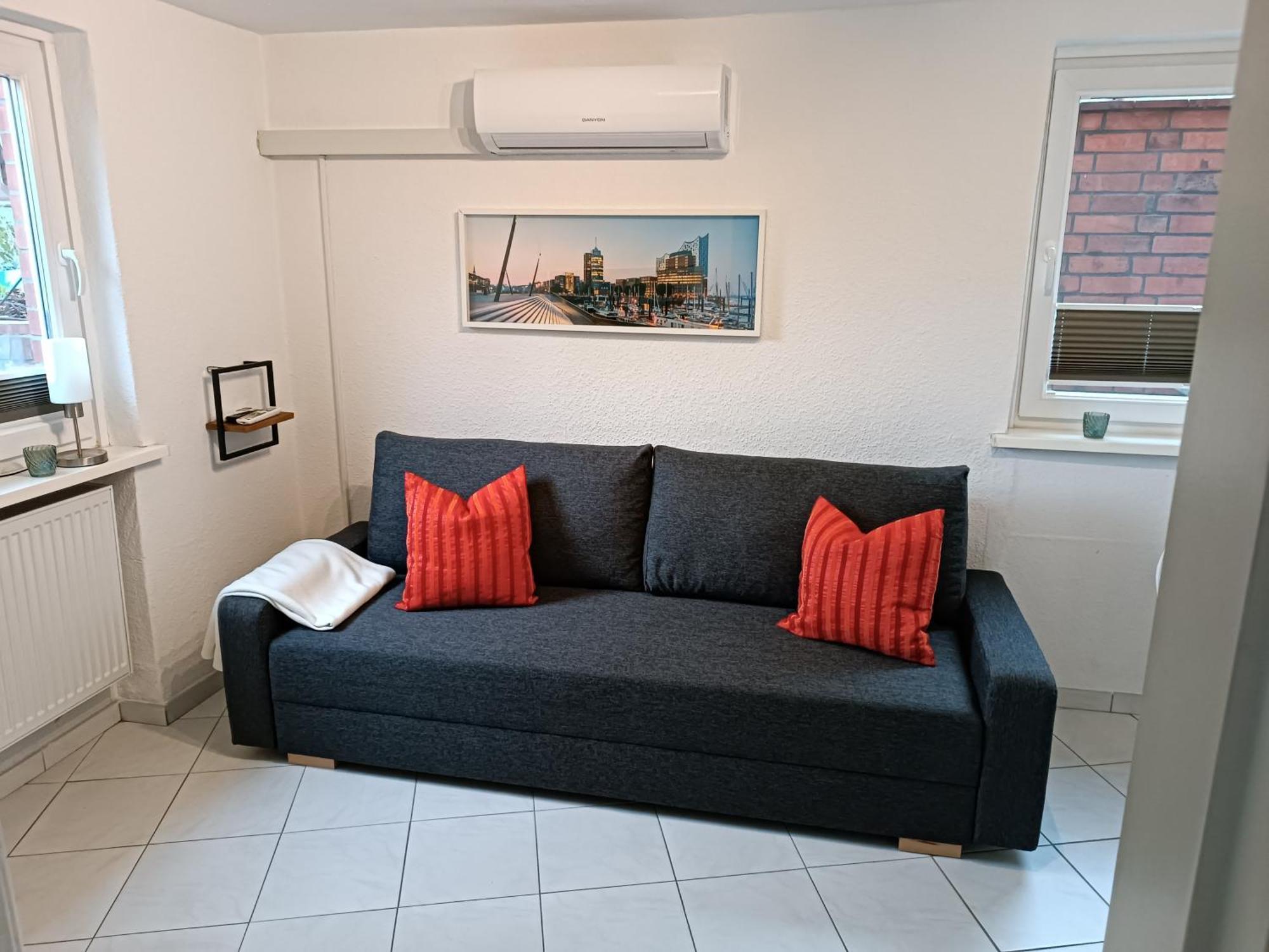 Apartment Schoene 2-zimmer In *